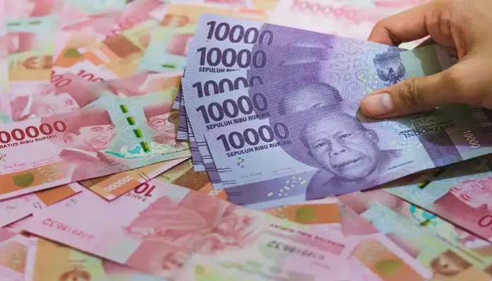 Gambar Uang Pecahan Ratusan Ribu Dan Puluhan Ribu Rupiah