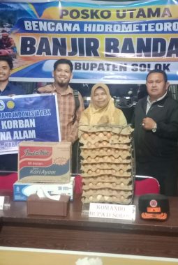 Bantuan Terus Mengalir, PT Karya Semangat Mandiri Serahkan 7.500 Butir Telur.