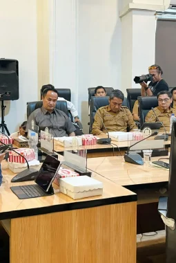 Hj.Arnila Wakil Ketua I DPRD Sulteng Soroti Dampak Pemindahan Sandar KM Lambelu dan KM Dorolonda ke Donggala Terhadap UMKM Pantoloan