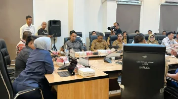 Hj.Arnila Wakil Ketua I DPRD Sulteng Soroti Dampak Pemindahan Sandar KM Lambelu dan KM Dorolonda ke Donggala Terhadap UMKM Pantoloan