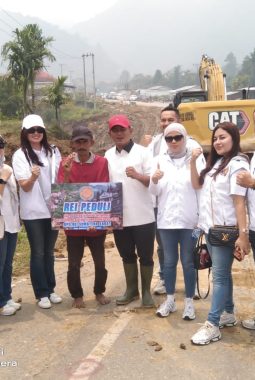 Pulihkan Hunian Korban Galodo, Bupati Solok Letakkan Batu Pertama Rumah Bantuan REI.