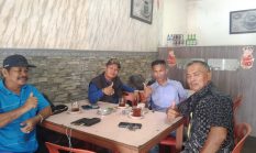 NGOPI BARENG PENUH KEAKRABAN, AWAK MEDIA SILATURAHMI DENGAN KEPALA SEKOLAH SDN 021 ALPIAN, BAHAS PERKEMBANGAN DAN TANTANGAN DUNIA PENDIDIKAN GUNTUNG, KECAMATAN KATEMAN, KABUPATEN INDRAGIRI HILIR, RIAU — Kamis, 22 Oktober 2026