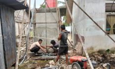 Pantang Surut Sebelum Tuntas! Satgas TMMD ke-130 Kodim 0314/Inhil Kebutan Pembangunan MCK dan Sumur Bor.