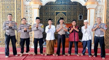 Bangun Kepercayaan Publik, Kapolsek Singkarak IPTU Adrizon.SH, Laksanakan Program Jumat Keliling.