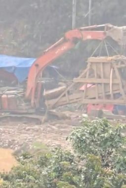 Belasan Excavator Diduga Bebas Keruk Emas di Sungai Lasi dan X Koto Diateh, Kapolres Solok Kota Didesak Jangan Tutup Mata!