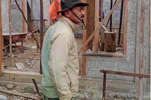 Tinjau Progres Bedah Rumah Dana Aspirasi Dewan, Wali Nagari Terpilih Lolo Pastikan Pembangunan Berjalan Baik